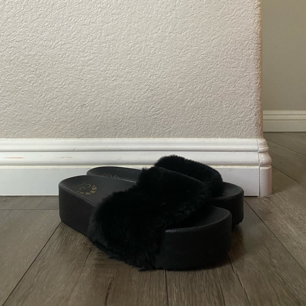 NWOT C&C California Black Fur Slippers | 8